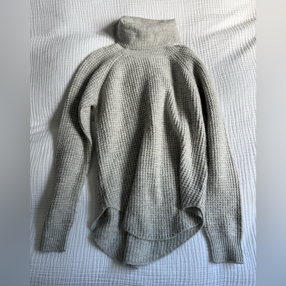 Kuhl grey sweater size xsmall - Picture 2 of 2